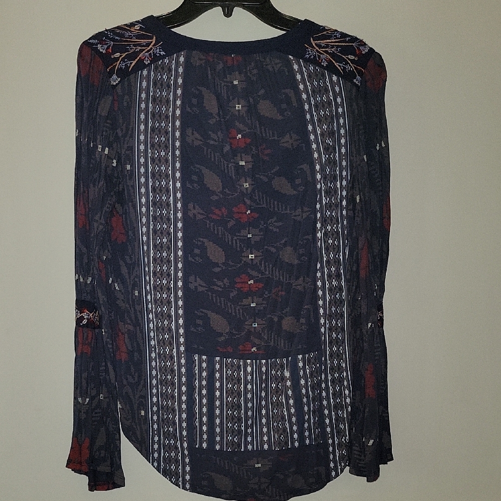 Navy Patterned Women's Top - Picture 3 of 4